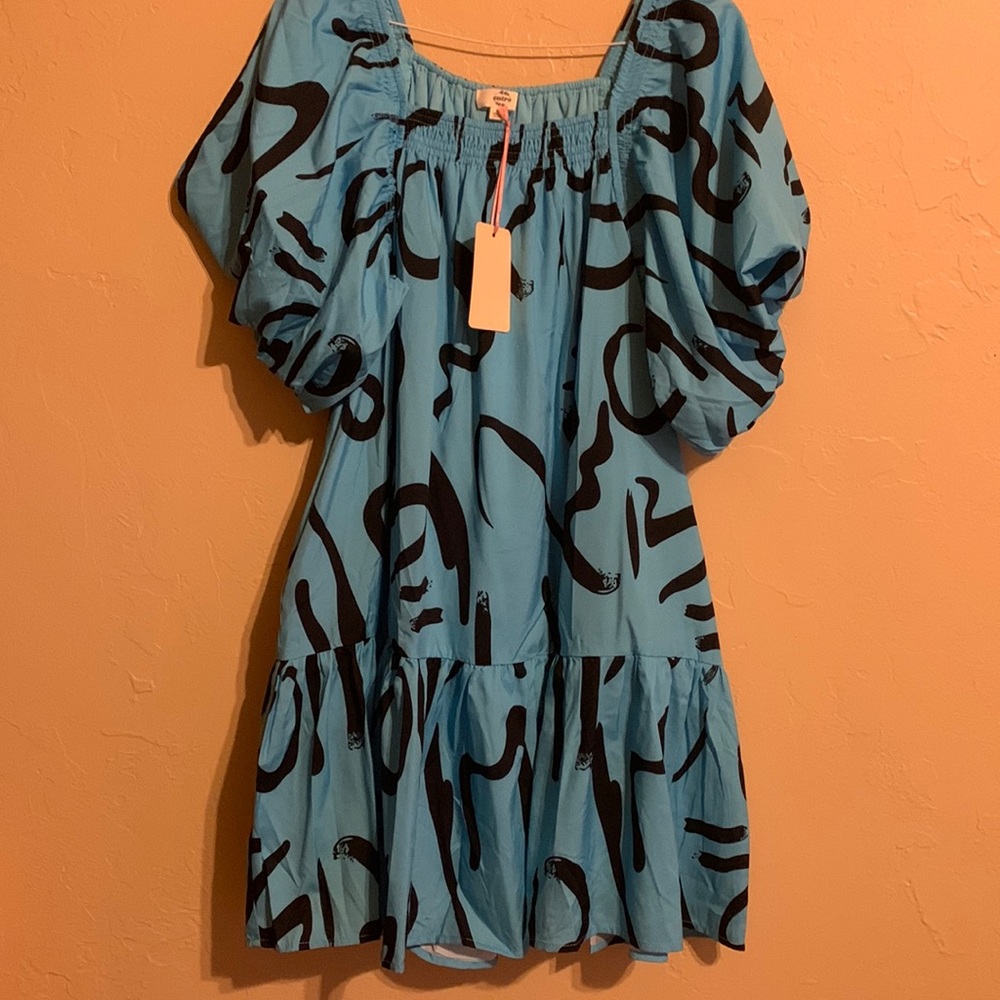 NWT Entro Size Medium Dress